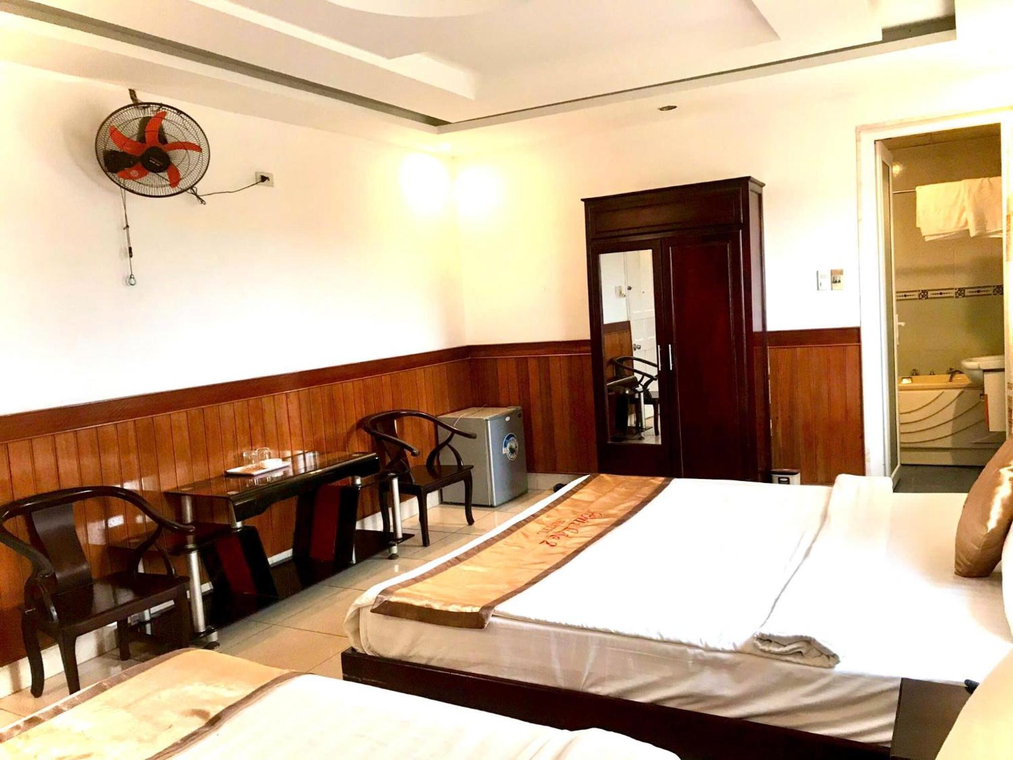 Duc Loc 2 Hotel Hué Extérieur photo